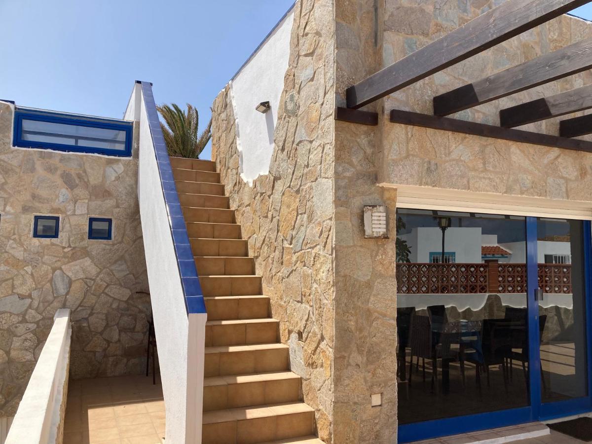 Beach House With The Heated Pool Next To Rocky Point Corralejo Kültér fotó